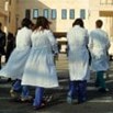 Il sistema sanitario pubblico perde 730 medici all'anno